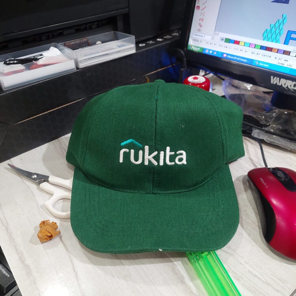 topi 3